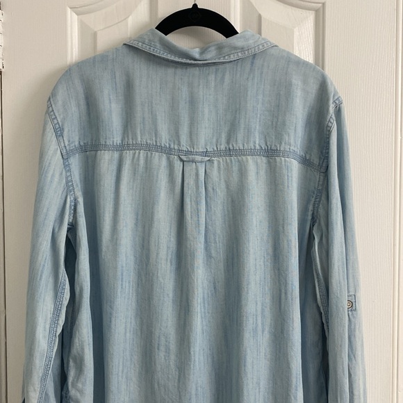 Half-button chambray blouse - Picture 7 of 9